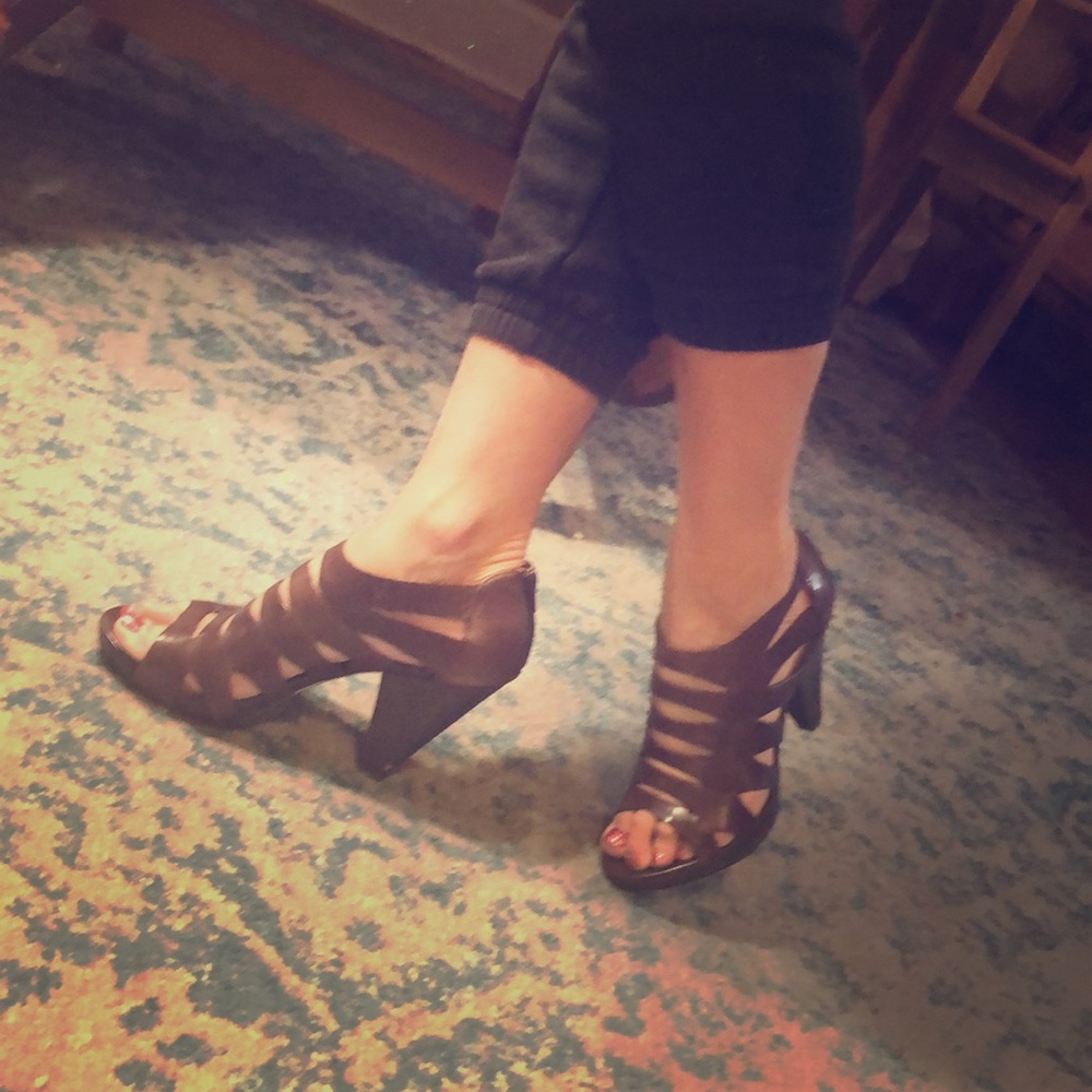 Lightly worn real leather ultra soft !paid 350!